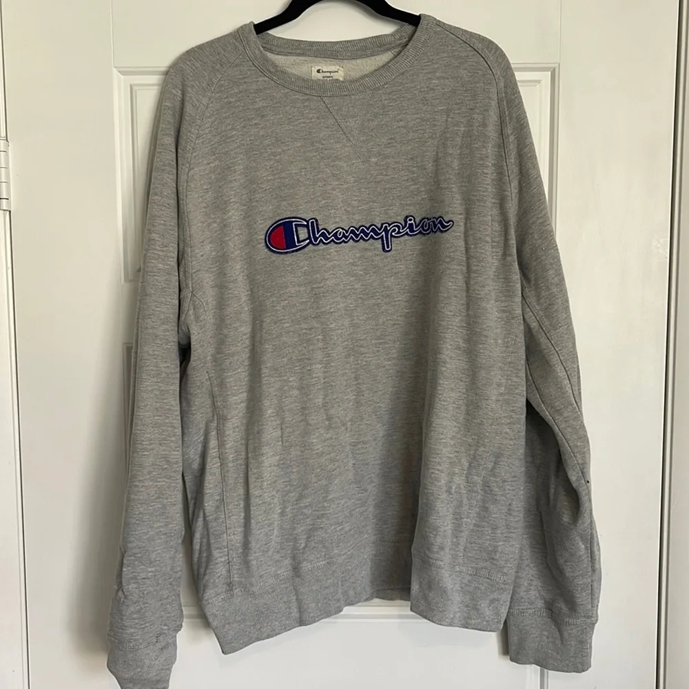 Sweatshirt - Picture 1 of 1